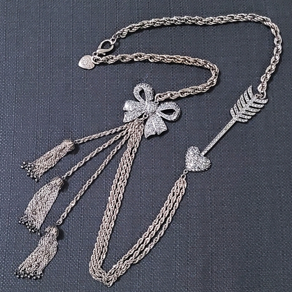 BJ Long Bow & Heart Arrow Hematite Necklace - Picture 6 of 6